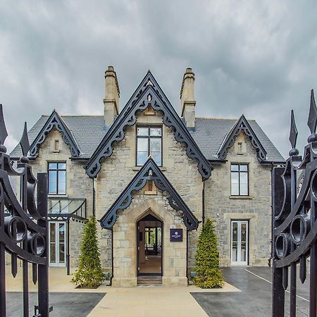 Cae Court Hotel Bridgend  Exteriér fotografie