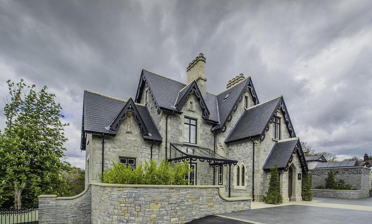 Cae Court Hotel Bridgend  Exteriér fotografie